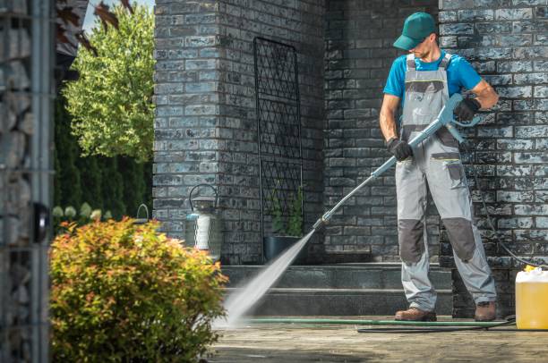 Best Pool Deck Cleaning  in Kenmore, NY